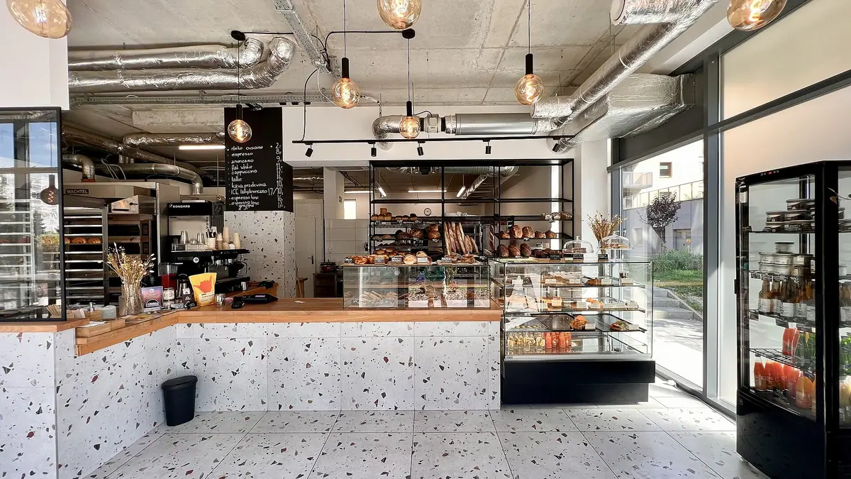 Cooplands – bakery in Kingswood, Hull